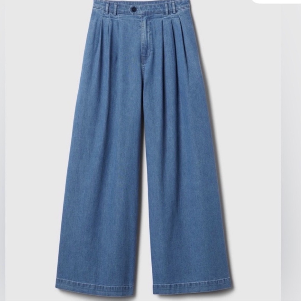 Limited Edition Gap × DÔEN Women’s Pleated Denim
Wide Leg Trousers - Size 28 - Picture 2 of 6